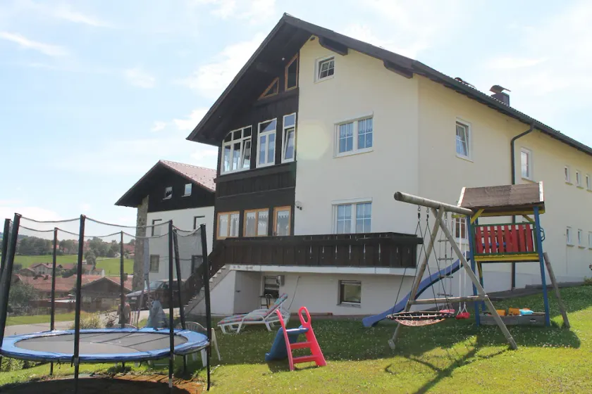 120m² Ferienwohnung mit Niveau in Kirchberg, im Herzen des Bayerischen Waldes. - Image 1