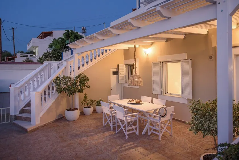 Casa diseñada de lujo en Creta cerca de la playa - Image 1