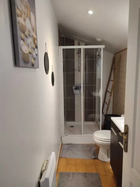 Elegant terraced house 10 minutes from the beaches - Image 1