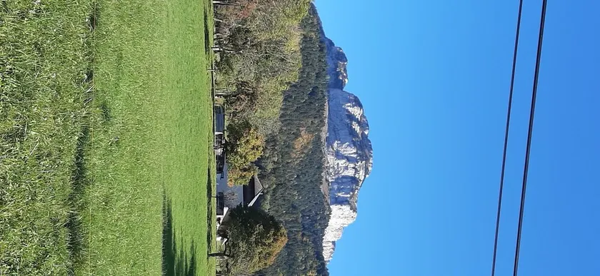 Studio between lake and mountains - Image 1