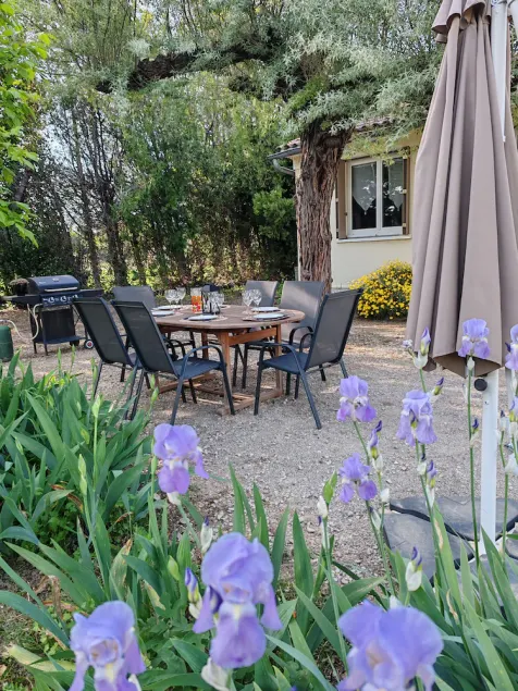 Quiet country house 2 km from the village and 10 min from Orange - Image 1