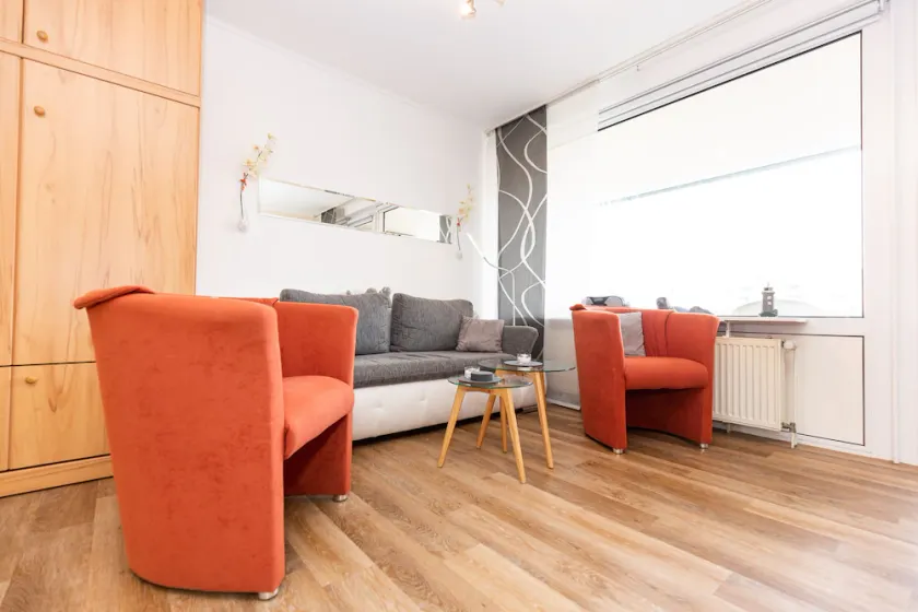 Trafalgar App. 330-34m² Ferienwohnung in Döse, strandnah, Schwimmbad und Sauna - Image 1