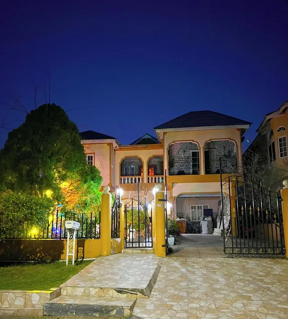 Windbreak Villa - Image 1