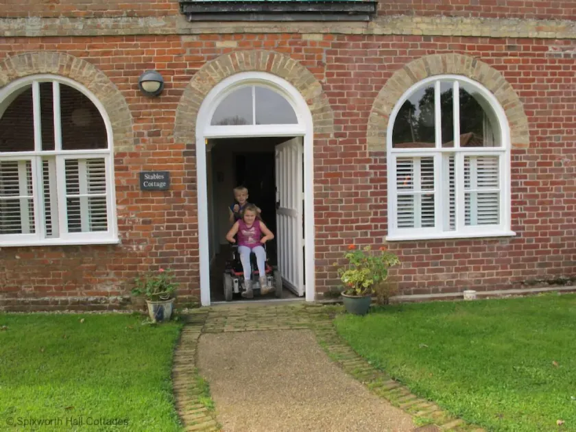 Stables cottage - fully accessible with you in mind - Image 1