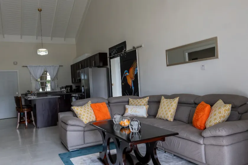 Entire home in Boscobel, Jamaica - Image 1
