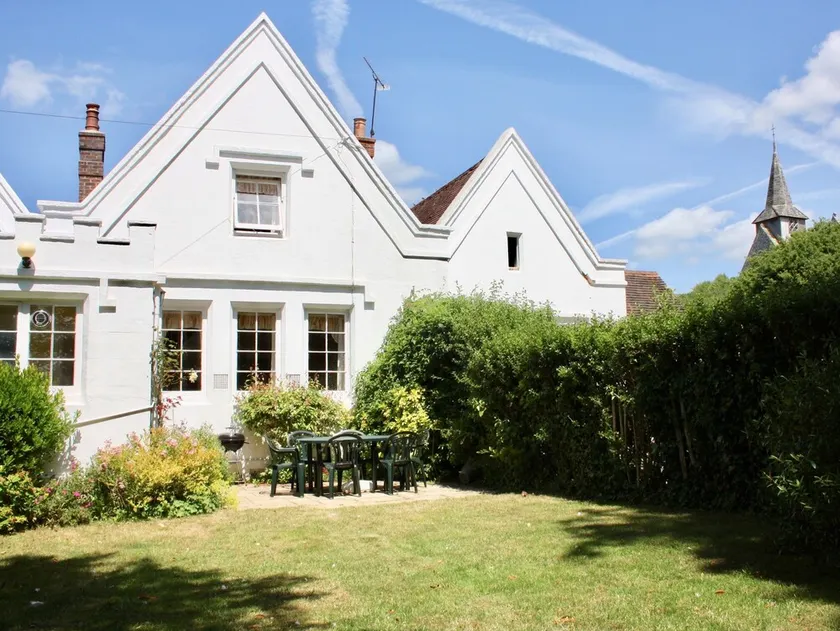Pepper Pot Cottage , Compton -  a cottage that sleeps 6 guests  in 3 bedrooms - Image 1