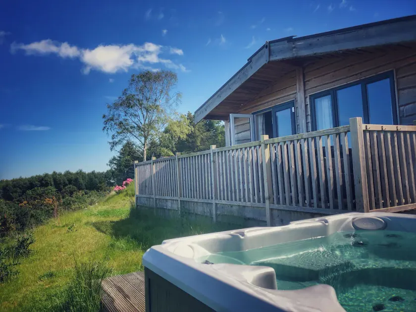 Stunning views from exclusive hot tub, idyllic, stylish and private - Image 1