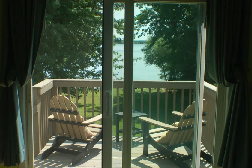 Charmerende strand sommerhus i Point Peninsula - Image 1