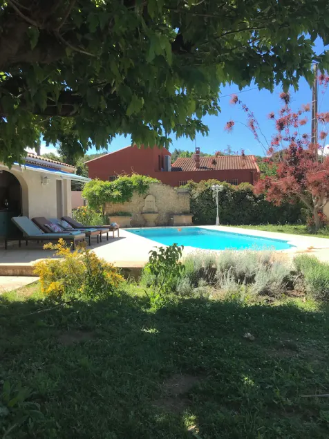 Nice ground floor villa Aix en Provence and Luberon - Image 1