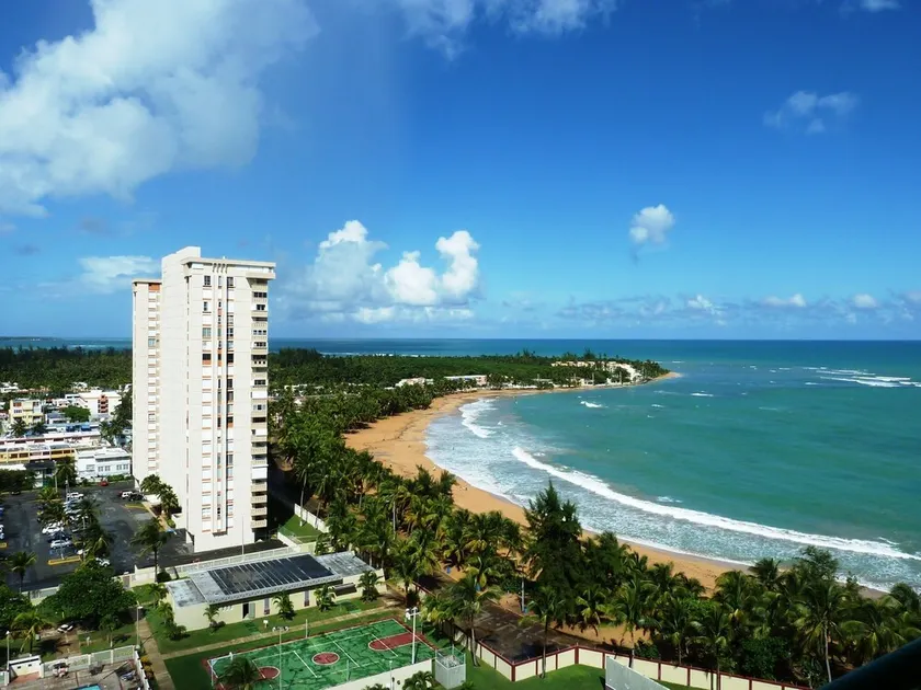 OCEAN FRONT, HANDICAP BATHROOM, KING SIZE BED, POOL AND SILENCE SPLITS UNITS - Image 1
