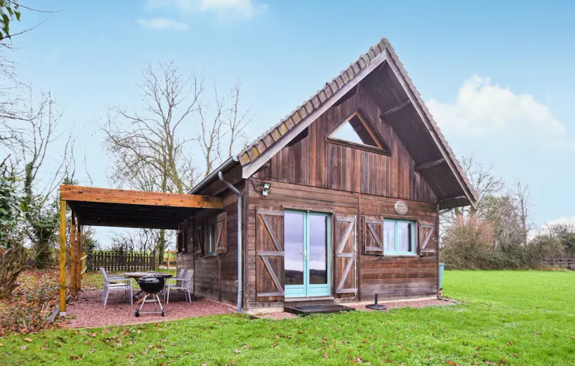 Cozy Home In Saint-Georges-En-Auge With Wifi - Image 1