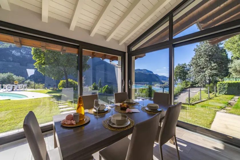 Villa Anna Lake View - Image 1