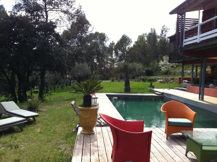 VILLA ROJA - Image 1