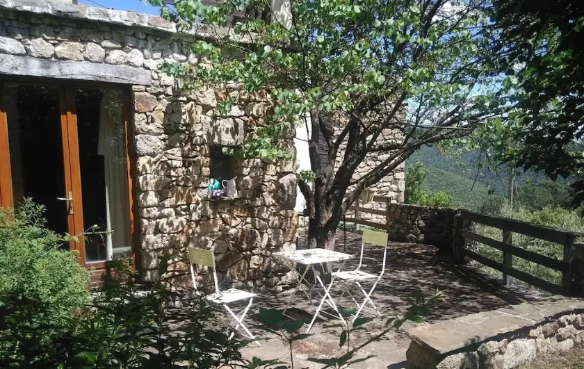 Gîte \"La Terrasse\". A real \"Eagle's Nest\" for two people. - Image 1