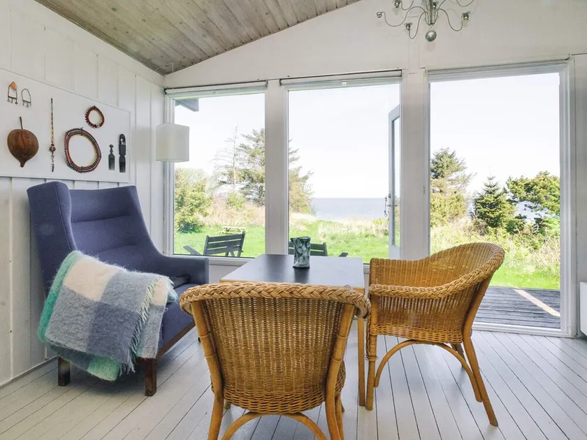 Casa vacacional con terraza | Vistas al agua - Image 1