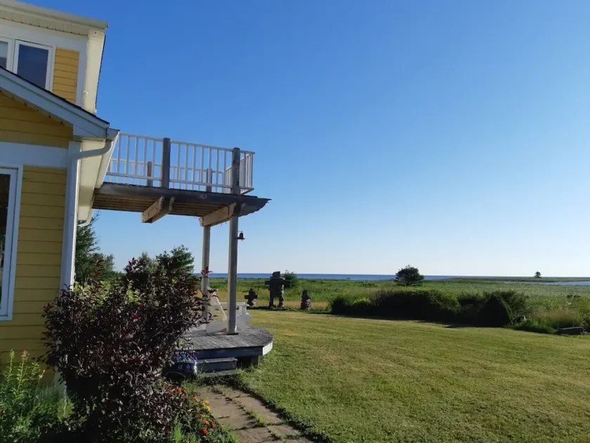 Spacious 4 bedrooms Villa, 30 min from Moncton - Image 1