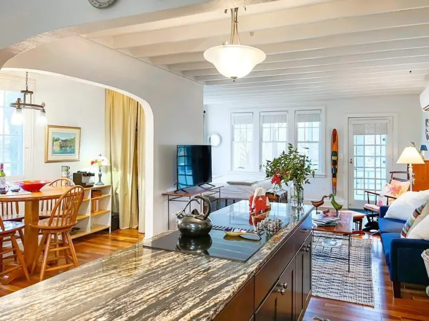 Your Annapolis Waterfront retreat for a weekend or any-day getaway! - Image 1