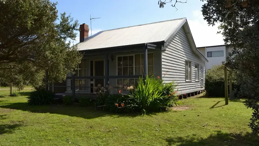 Canterbury Cottage - Image 1