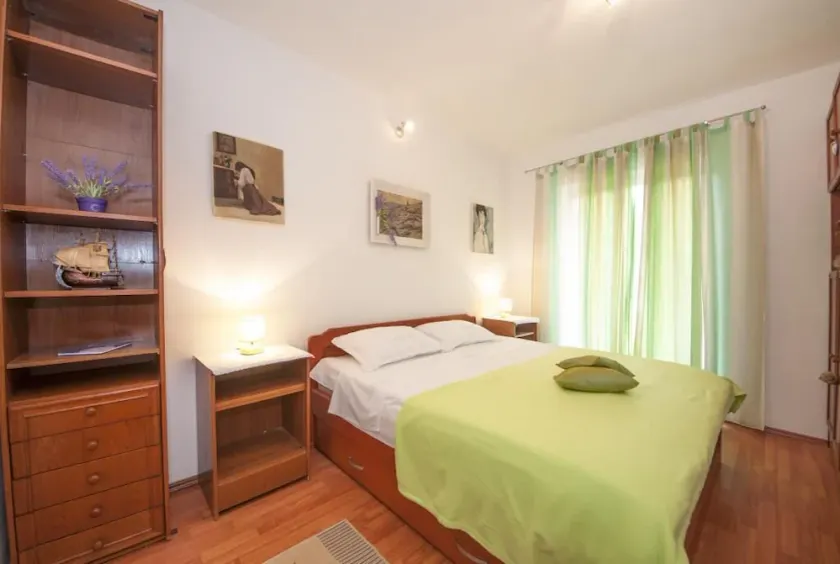 Apartamentos Kalajzic- Confort Apartamento de dos habitaciones con terraza (A1) (ST) - Image 1