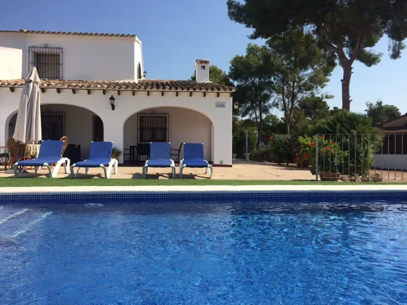 Villa 500 m fra stranden. Privat pool. - Image 1