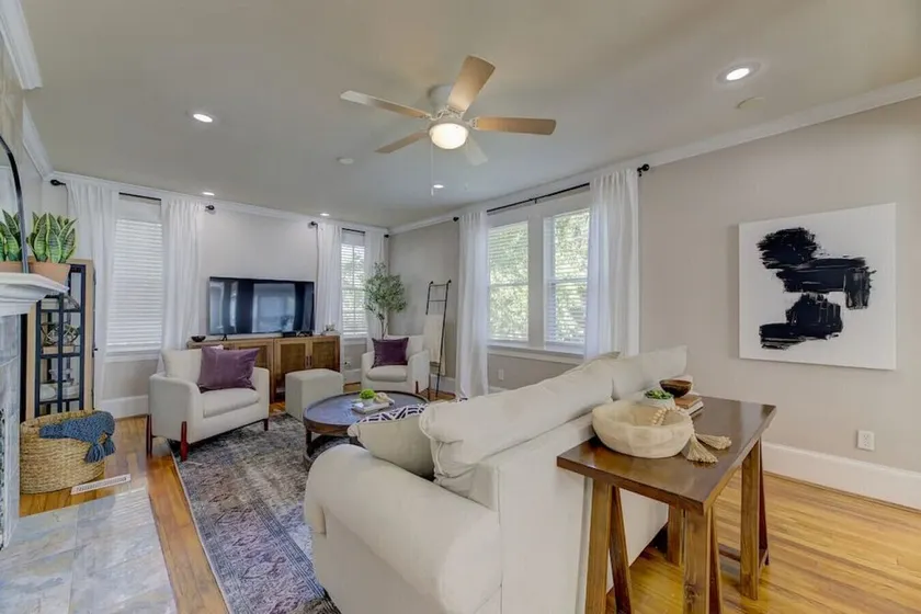 Sweet Suite on Sunset 4BD 3 BA Home + 1BD 1 BA Guest Cottage - Image 1