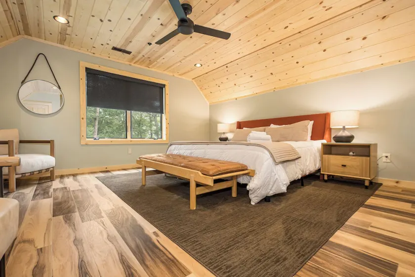 Black Diamond Lodge - Image 1