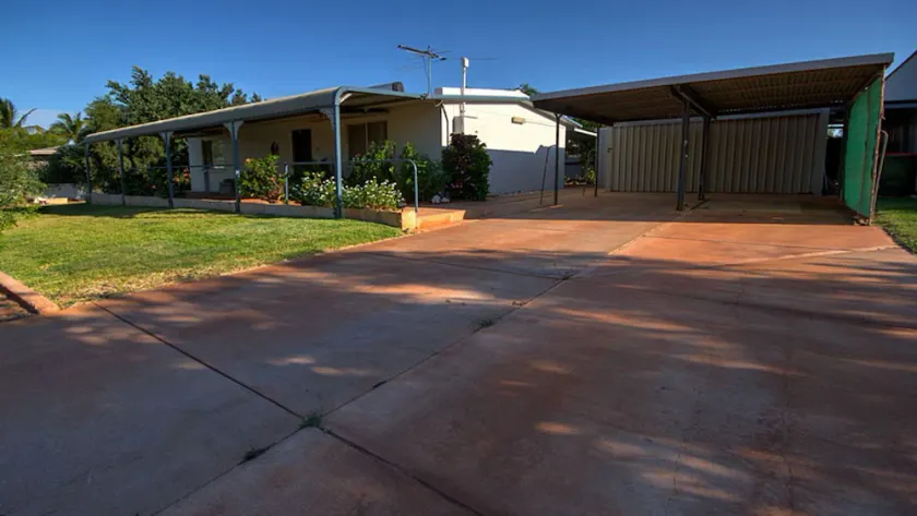 Coral - Well priced family home and Pet Friendly. - Image 1