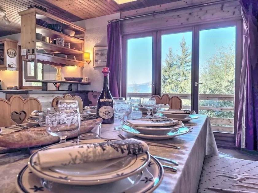 Spacious 12-14 person ski chalet with stunning views and huge terrace - Image 1