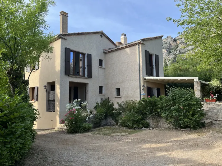 Gemütliches provenzalisches Ferienhaus mit Pool in Moustiers-Ste-Marie - Image 1