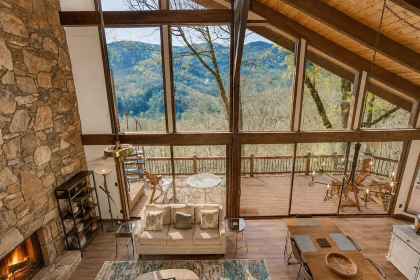 Falling Water Lodge | Gorgeous 5BR Mountaintop Lodge - Image 1