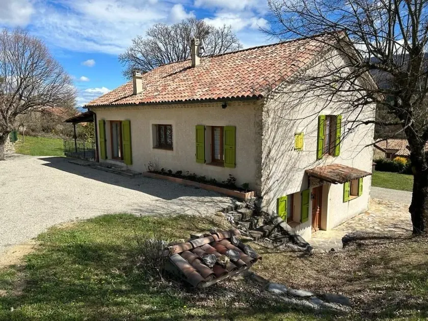 Gite 600 meters from the medieval village of Orpierre - Image 1
