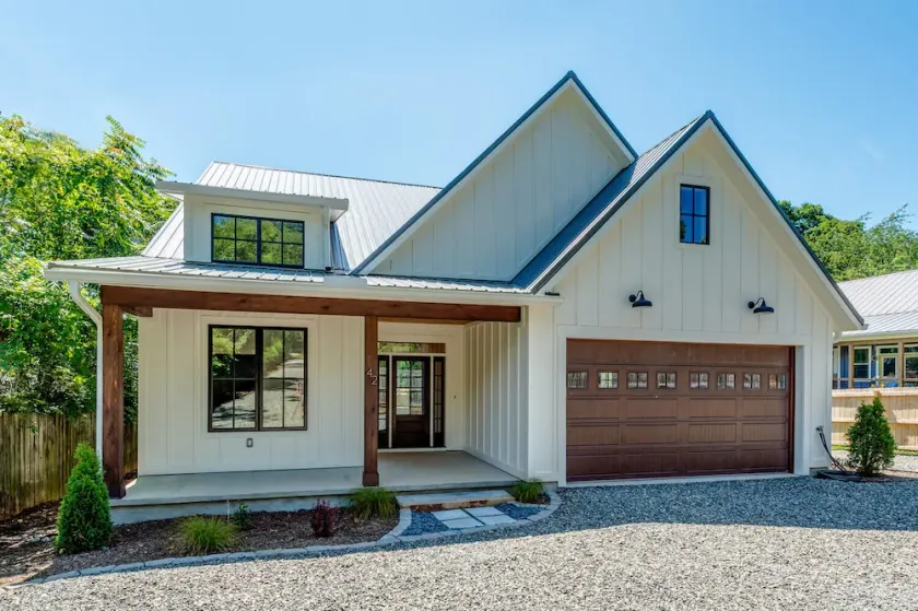 New Luxury House, walk to Asheville’s best restaurants, pubs breweries and shops - Image 1