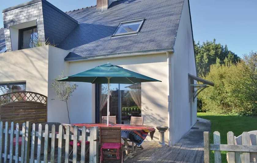 Casa que admite mascotas en Plomeur. - Image 1