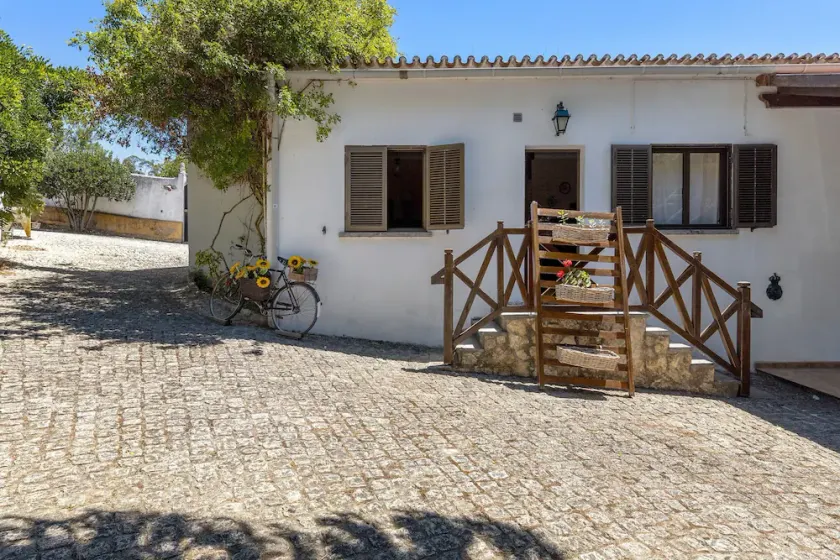 Apartment 'Casa Rústica' with Shared Pool, Shared Terrace and Wi-Fi - Image 1