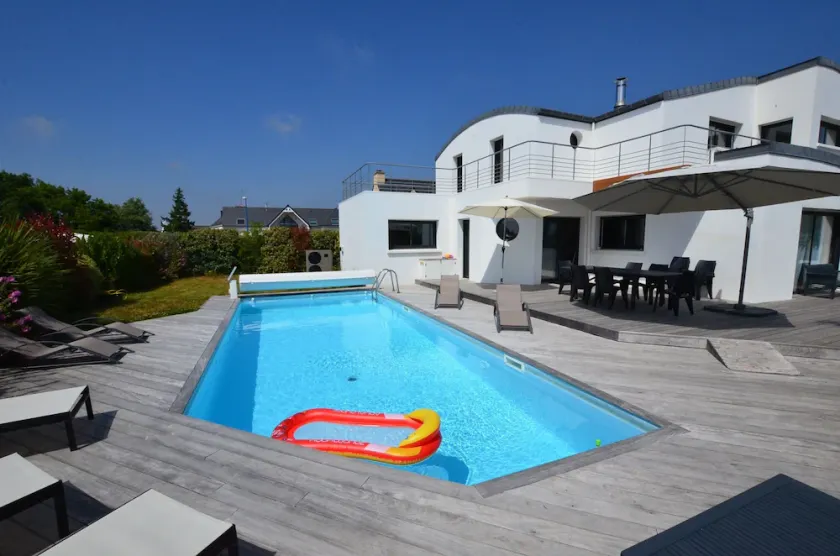 Storslået 4 * villa med pool og spa, terrasse med havudsigt - Image 1