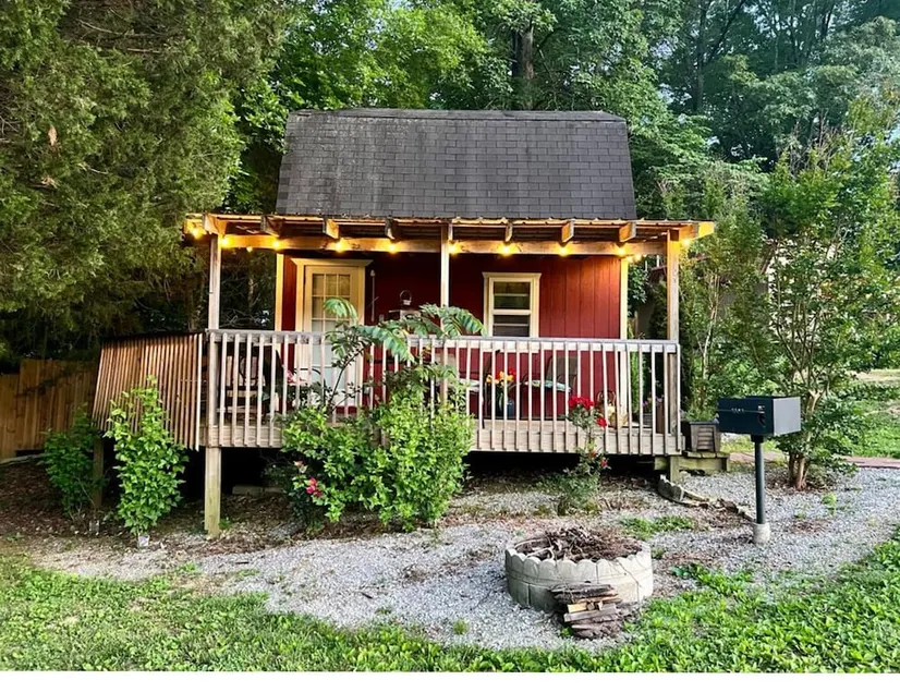 Cozy Country Cabin nestled on a quiet restful acreage in the heart of Kentucky - Image 1