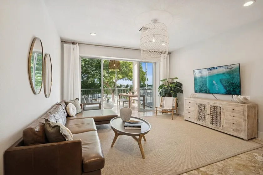 VILLA MARINA IM MARINER'S CLUB KEY LARGO - RENOVIERT 2019 BEST NEW LISTING - Image 1
