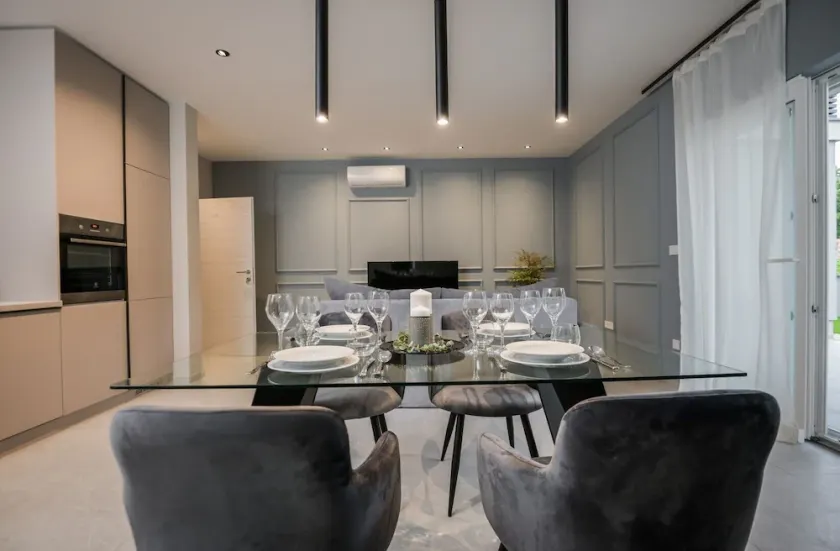 Modern apartment Lacrima 2 in villa with a pool on Krk - Image 1