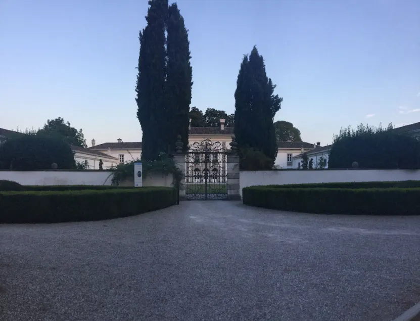 The guesthouse of Villa Gorgo - Image 1