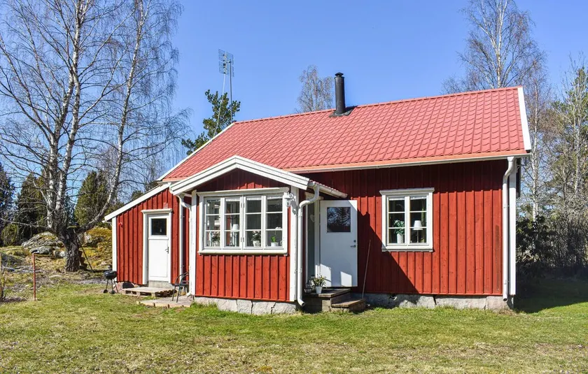 Gorgeous Home In Grästorp With Kitchen - Image 1