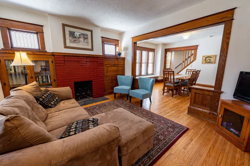 Beautiful 4BR 2 bath Craftsman home, completely renovated, roomy, handy location - Image 1