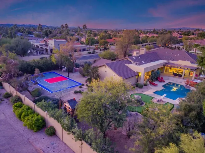 VILLA DE LUXE DES MILLIONNAIRES! VIVRE DANS LE LUXE W / SPORT COURT + PUTTING GREEN + HOT TUB - Image 1