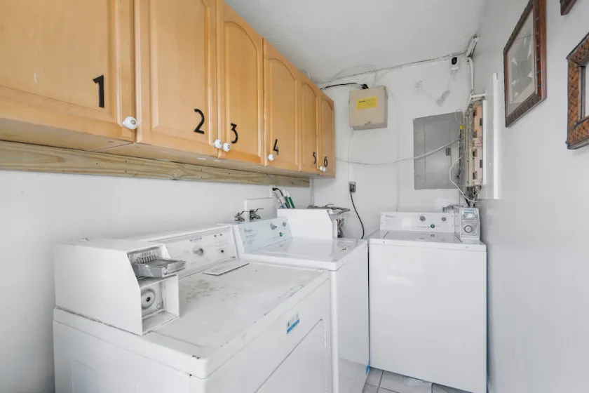 Stylish Poolside 2-Bed, 2-Bath Unit with Private Yard at Pompano Beach Pointe - Image 1