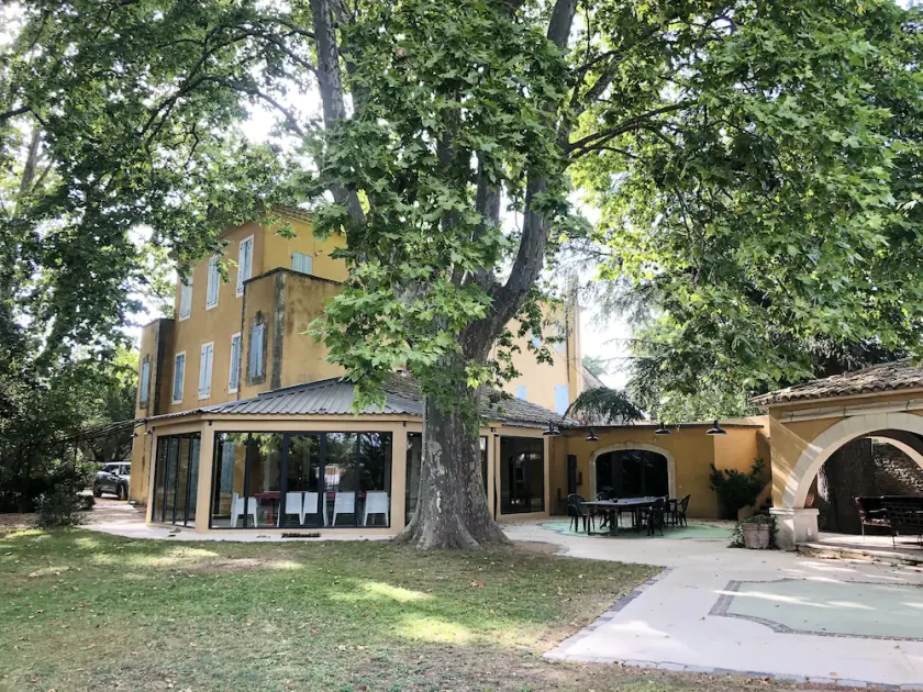 LUBERON - Mycket stort hus av karaktär och original (18 personer) - Image 1