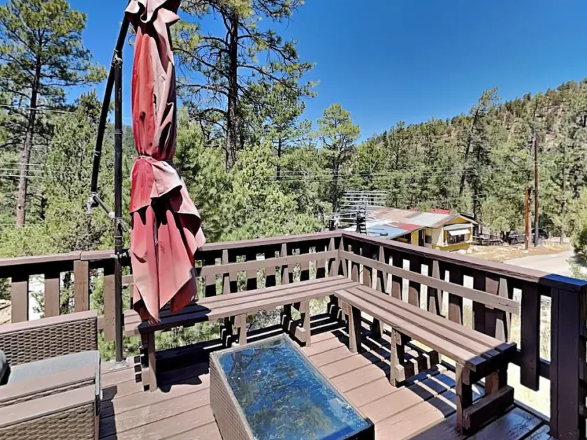Knotty Pines Cabin - Image 1