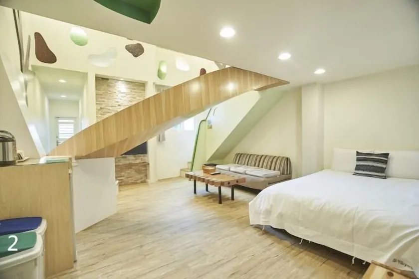 Happiness Yes Inn - Image 1