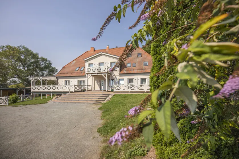 Ruhig und idyllische Lage, AHOI Erlebnisbad gratis - Gutshaus Silvitz FeWo 02 - Image 1