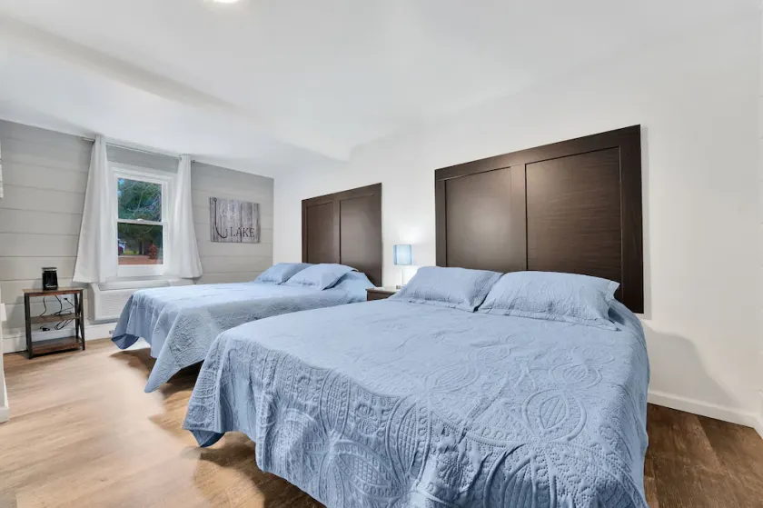 Room #2: Updated Suite w/2 Queen Beds - Image 1