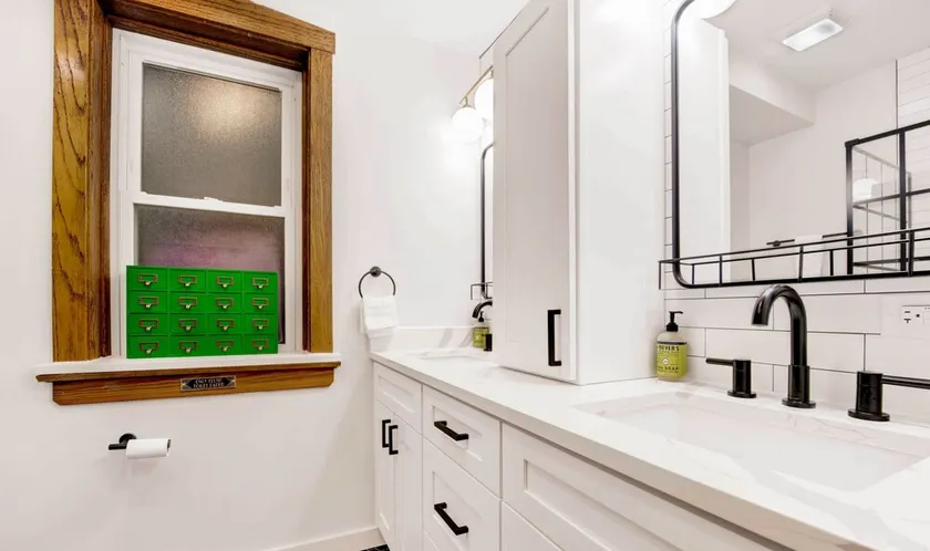 The Twin Lions: Bespoke Travel Lodge w/ Speakeasy* - Image 1