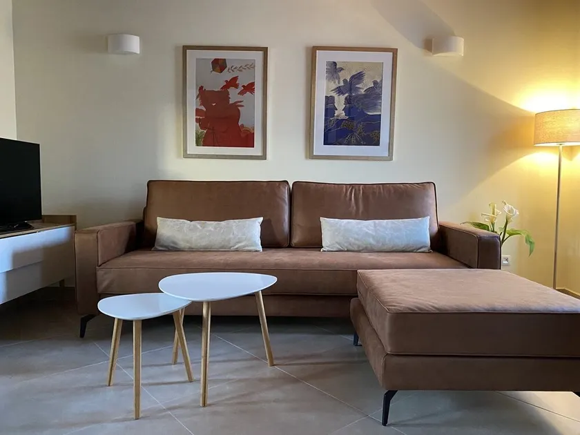 Comfort for two,away from the crowds. - Image 1